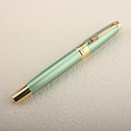 High Quality Green Metal Roller Ball Pen 0.5mm Nib Dragon Clip Business Gifts Writing Office School Supplies Metal Ballpoint Pen