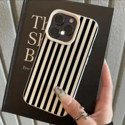 Colorful Striped Minimalist INS Couple Phone Case For iPhone 18 17 16 11 13 12 14 15 Pro Max X XR 7 8 Plus 16E 16 17 Pro Cover