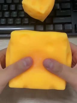 Simulate Cheese Squeeze Toy Slow Rebound Pinching Office Decompression Slow Rebound Cheese Pinching Ornament Relax Decompress