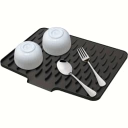 Kitchen Silicone Drain Mat with Built-in Drainage Design, Easy to Clean, Suitable for Countertops, Sinks, Refrigerators