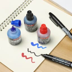 1Bottle 12ml Waterproof Instantly Dry Graffiti Paint Pen Oil Ink Refill Ink For Marker Pens Black Red and Blue