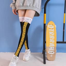 1/2 pair Adorable and Humorous Chicken Feet-Inspired Long Tube Socks with Unique Personality for Fashion-Conscious Individuals
