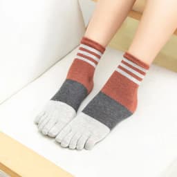 New Cotton Woman Five Finger Socks Female Toe Socks Harajuku Toe Separator Sox Streetwear Autumn Winter 5 Toe Socks