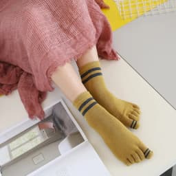 New Cotton Woman Five Finger Socks Female Toe Socks Harajuku Toe Separator Sox Streetwear Autumn Winter 5 Toe Socks