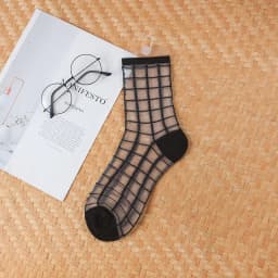 1 Pair Breathable Ultra Thin Socks Summer Women Transparent Sexy Lace Silk Crystal Black White Girls Elastic Short Socks Female