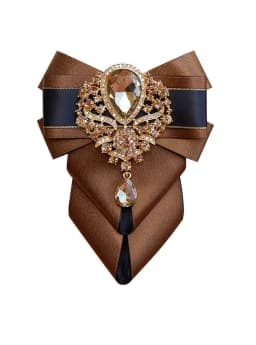 Luxury Rhinestone Bow Tie Brooch Pocket Towel Set Men's High-end Jewelry Gift Fashion New British Korean Men Wedding Accessories