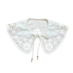 Royal Style Cotton Fake Collar Shawl Wrap Hollow Out Floral Lace Ruffled Trim Necklace Pointed Lapel Blouse Dropshipping
