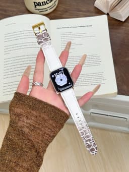 Leather Loop For Apple Watch Band For Women Sport Correa 38mm 40mm 41mm 42mm 44mm 45mm 46mm 49mm , Strap For IWatch