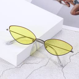 Cute Sexy Cat Eye Sunglasses Women Retro Small Black Red Pink Cateye Sun Glasses Female Vintage UV400 Shades Glasses