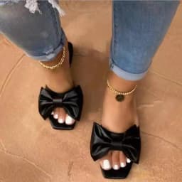 Spring/Summer New 2026 Outdoor Flat Leather Bow Non-Slip Beach Lady Slippers Casual All-Match Fashion Women Sandals