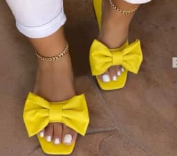 Spring/Summer New 2026 Outdoor Flat Leather Bow Non-Slip Beach Lady Slippers Casual All-Match Fashion Women Sandals