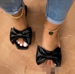 Spring/Summer New 2026 Outdoor Flat Leather Bow Non-Slip Beach Lady Slippers Casual All-Match Fashion Women Sandals