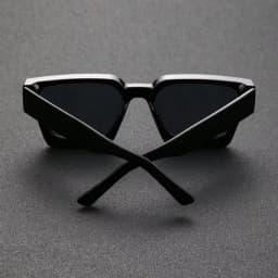 1PC Unisex Plastic Fashion Square Frame Sunglasses For Street Photography And Beach Trips Driving Accessories