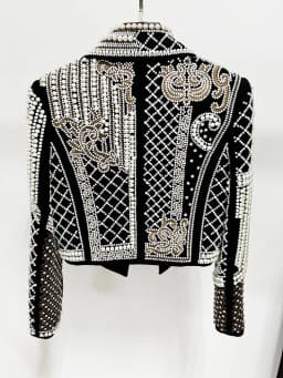 HIGH STREET Newest 2026 Stylish Designer Fashion Women's Luxurious Diamonds Pearls Embroidered Beaded Cropped Velvet Jacket
