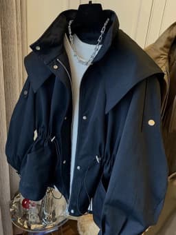 Aynaray 2026 Women Oversized Hooded Short Trench Jacket Solid Waist Drawstring Outerwear Windbreaker Utility Jacket Hoodies Coat
