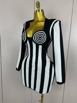 2025 Luxury Sexy Long Sleeve Stripe Black White Mini Bandage Dress Women Knitted Celebrity Elegant Evening Club Birthday Dresses