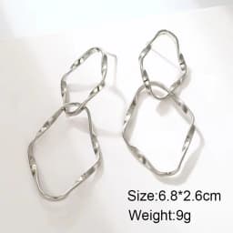 Gold Color Metal Drop Earrings Irregular Hollow Heart Pendants Earrings Twisted Geometric Personality Earrings for Women