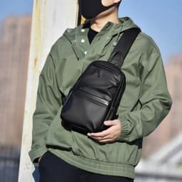 Men's New Trendy Casual Leather Membrane Chest Bag Splash-proof Multifunctional Crossbody Chest Bag