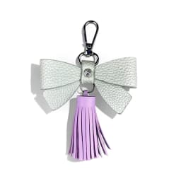 Purple Butterfly & Flower Keychain Charm Set, Cute PU Leather Floral Bag Accessories for Purple Lovers/Realistic Bloom/Good Gift