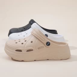 Women's Fashion Platform Sandals Summer 2025 Thick Sole Soft Eva Clogs Garden Shoes for Women Hollow Out Non Slip Beach Sandals