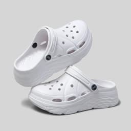 Women's Fashion Platform Sandals Summer 2025 Thick Sole Soft Eva Clogs Garden Shoes for Women Hollow Out Non Slip Beach Sandals