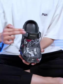 Plus Size Summer Men Sandals Clogs Outdoor Garden Clogs Hole Shoes Male Casual Shoes Water Shoes Comfort Home Soft Slippers