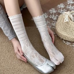 1-3Pairs Available Women Two Toe Socks Summer Breathable Elastic Sheer Hollow Floral Fashion Japanese Sweet Split Toe Tabi Socks