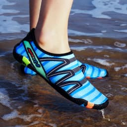 Aqua Shoes Quick Dry Beach Water Shoes Unisex Swim Aqua Slippers Barefoot Surfing Upstream Sneakers Light Summer Outdoor Socks