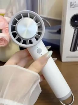 Lenovo Handheld Fan Ice Pack Refrigeration Air Conditioner Portable Silent High-Speed LED Display USB Charging Fan 2026 New