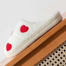 Cute House Slippers Women Winter Home Exquisite Little Heart Love Fuzzy Warm Comfy Non Slip Flat Plush Shoes Girls Gift Lover