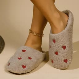 Women's Carpet Soft Bottom Mute Shoes Heart-Shaped Light Living Room Shoes Winter Indoor Comfortable Cute Silent Love Slippers