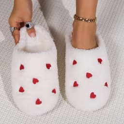 Women's Carpet Soft Bottom Mute Shoes Heart-Shaped Light Living Room Shoes Winter Indoor Comfortable Cute Silent Love Slippers