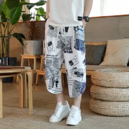 Men's Casual Lantern Print Shorts for Summer Beach Holidays Fashionable Men's Casual Shorts with Unique Print Design