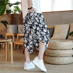 Men's Casual Lantern Print Shorts for Summer Beach Holidays Fashionable Men's Casual Shorts with Unique Print Design