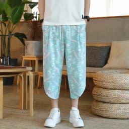 Men's Casual Lantern Print Shorts for Summer Beach Holidays Fashionable Men's Casual Shorts with Unique Print Design