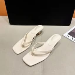 Summer New Soft Leather Square Toe Cat with Flip-flops Women Fashion Thin Belt Thin Heel Soft Sole Flip-flops