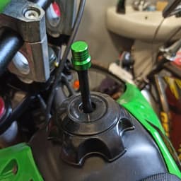 Fuel Tank Air Vent CNC Gas Cap Oil Vent For KTM EXC EXCF SX SXF XC XCW Suzuki Beta Honda GASGAS Husqvarna Yamaha Dirt Bikes ATV