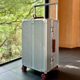 Aluminum Frame Wide Handlebar Rolling Luggage with Colorful Silent Spinner Wheels and TSA Lock Large Capacity Trolley Suitcase