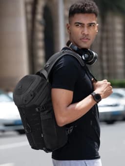 Ozuko Men's Waterproof Crossbody Bag with USB Anti-Theft Short Travel Messenger Sling Fashion Designer Chest Bag for Men