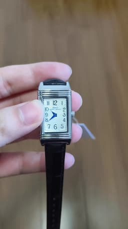 2025 Hot Sale Retro Niche Temperament Slide Design Leather Quartz Square Exquisite and Versatile Digital Watch 21mm