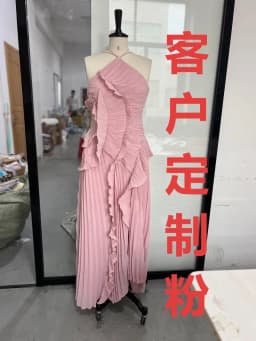 Chic Pleated Halter Neck Long Vacation Dress High Quality Purple Strapless Lotus Edge Maxi Dress 2025 New Lady Vacation Gown
