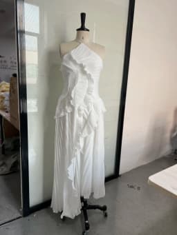 Chic Pleated Halter Neck Long Vacation Dress High Quality Purple Strapless Lotus Edge Maxi Dress 2025 New Lady Vacation Gown