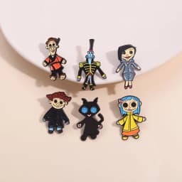 7Pcs/set Horror Animated Films Coraline Doll Badge Metal Brooch Backpack Badge Halloween Accessory Gifts for Friends