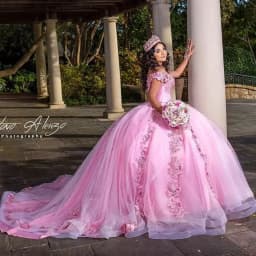 Pink Charro Quinceanera Dresses Ball Gown Off The Shoulder Appliques Mexican Sweet 16 Dresses 15 Anos Customized