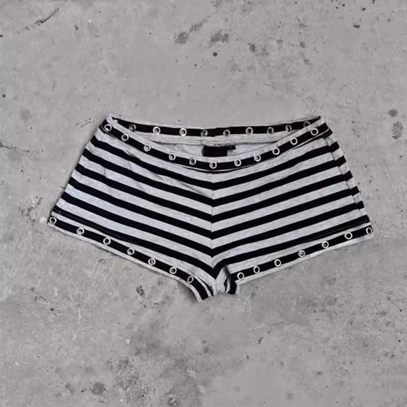 Summer clothing Gothic spicy girl fashion women's Emo metal ring decoration shorts Harajuku sexy ultra short shorts punk Y2k