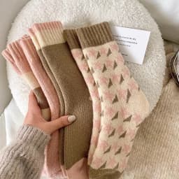 4 Pairs Women Winter Thick Mid Tube Towel Socks Fashionable Stripes Warm Plush Soft Comfortable Home Outdoor Leisure Socks