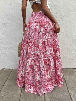 Vacation Style Stretchy Waist Long Maxi Skirt - Flowy Beach Skirt with Elastic Waistband