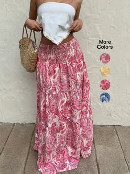 Vacation Style Stretchy Waist Long Maxi Skirt - Flowy Beach Skirt with Elastic Waistband