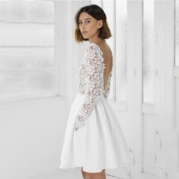 2023 Modern Sexy Short Lace Wedding Dresses Backless Jewel Neck Long Sleeves  Gowns Mini Length Bridal  On Sale