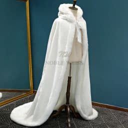 Winter Long Warm Wedding Capes Wedding Cloak Floor Length Bride Shawl Faux Fur Cape Coat Adult Bridal Wrap Customized